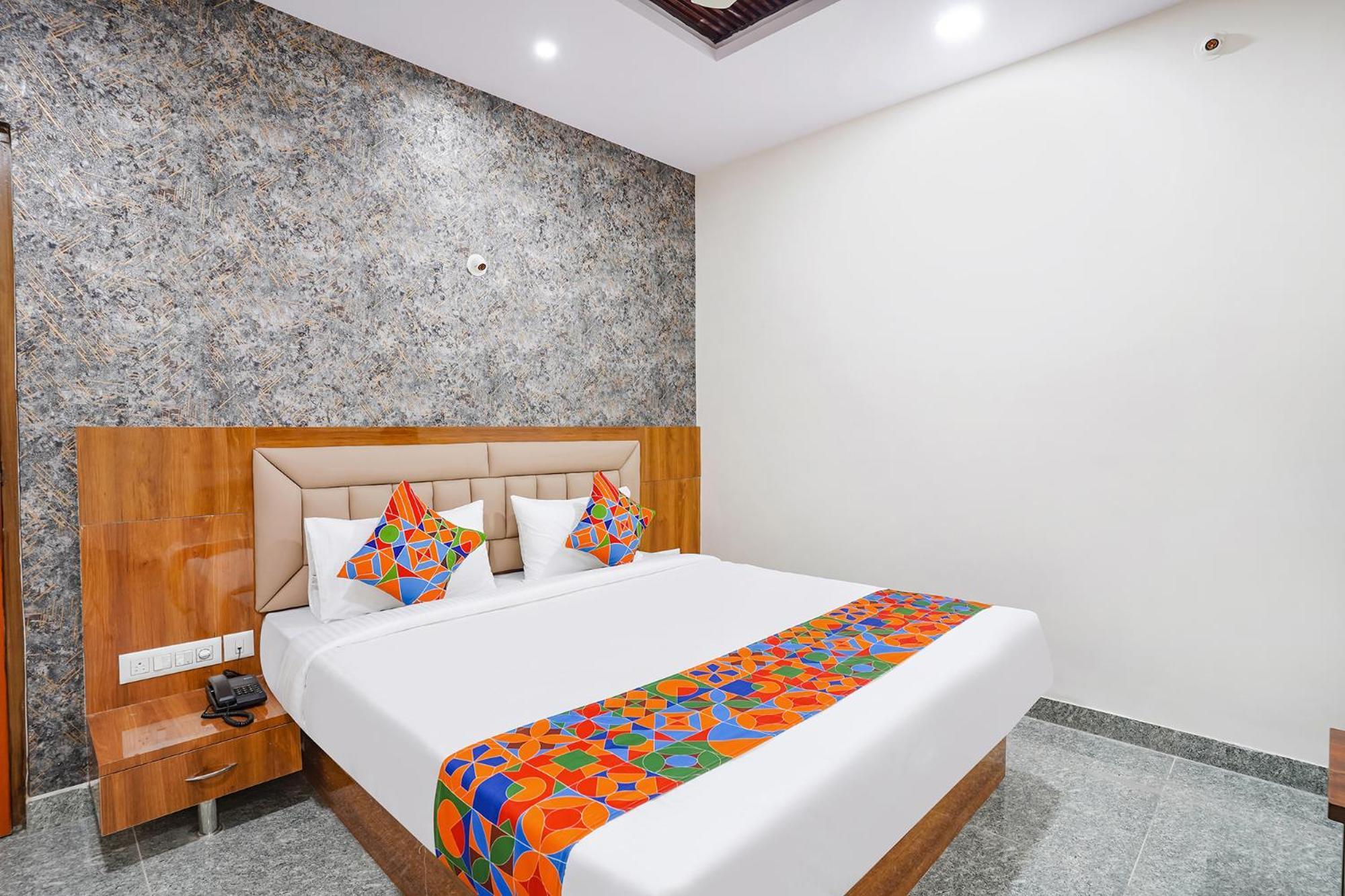 Fabhotel Platinum Palace - Nr Magadi Main Road Μπανγκαλόρ Εξωτερικό φωτογραφία