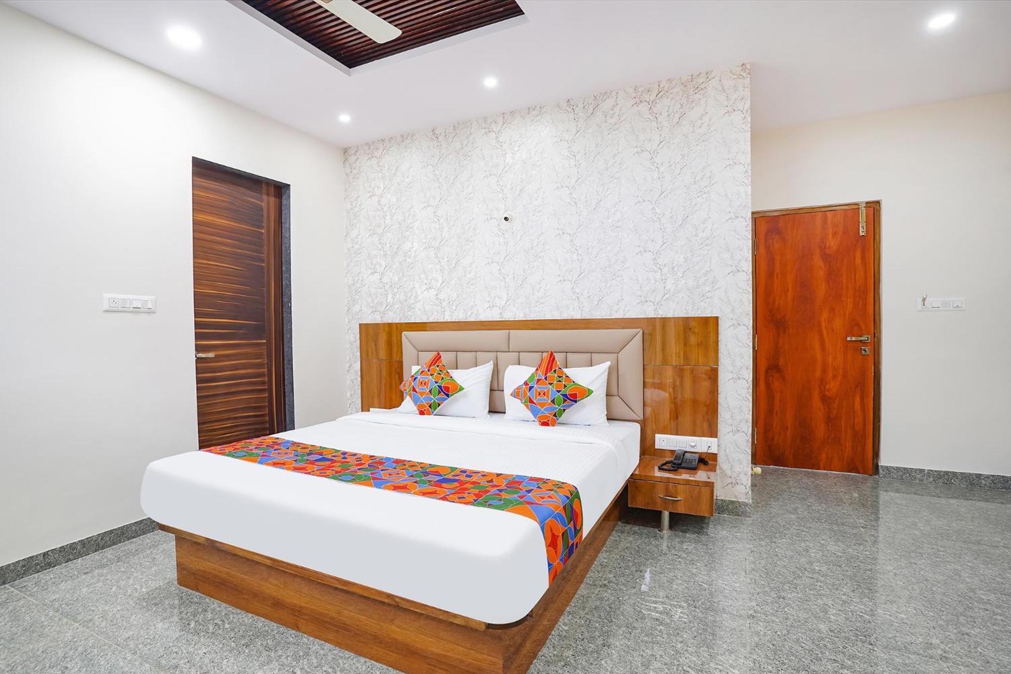 Fabhotel Platinum Palace - Nr Magadi Main Road Μπανγκαλόρ Εξωτερικό φωτογραφία