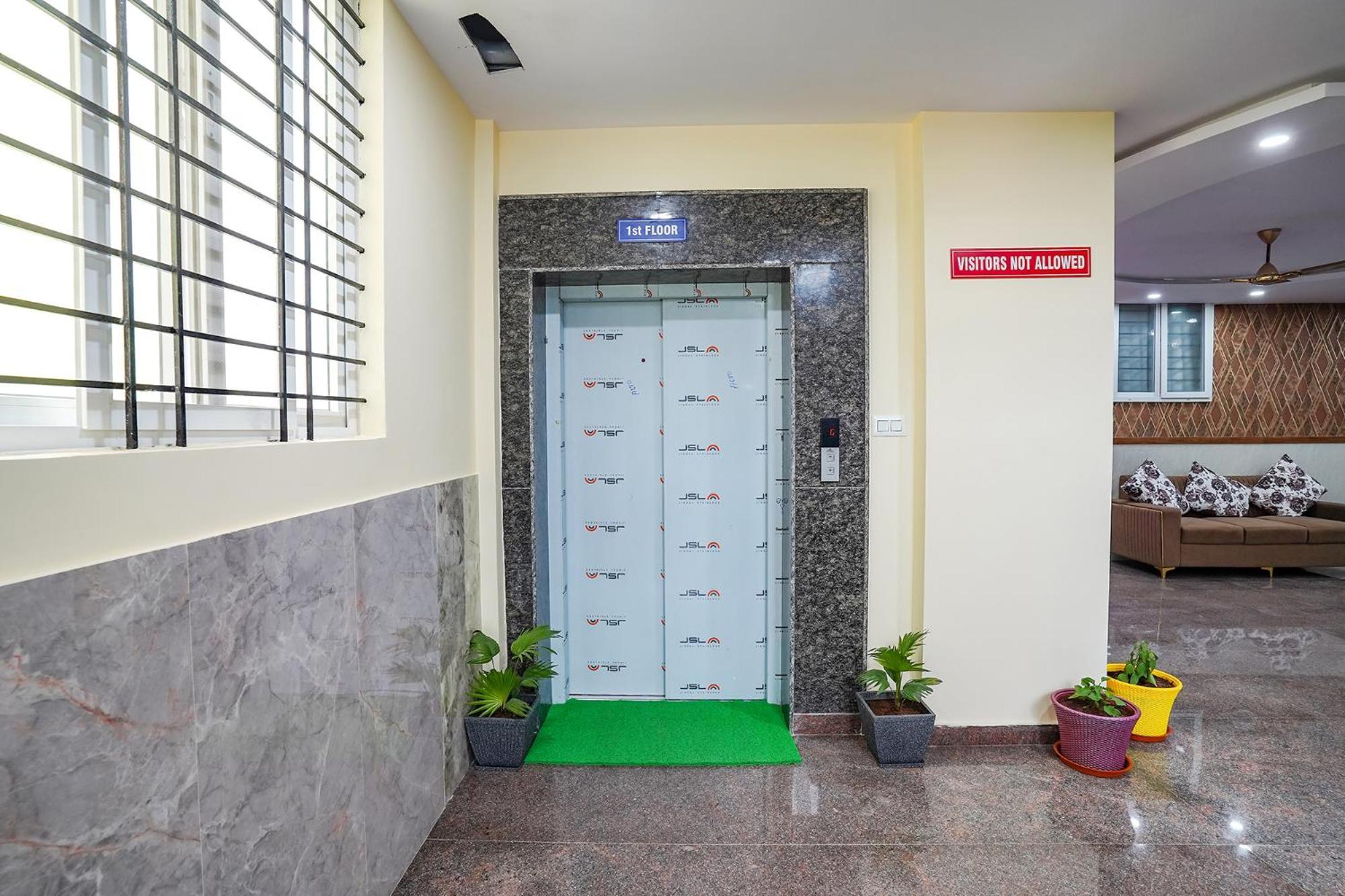 Fabhotel Platinum Palace - Nr Magadi Main Road Μπανγκαλόρ Εξωτερικό φωτογραφία